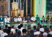 Pemkab Nagan Raya Gelar Zikir Damai Peringati Hari Damai Aceh XXI Pemkab Nagan Raya Gelar Zikir Damai Peringati Hari Damai Aceh XXI