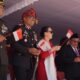 Kapolres Toba Didampingi Ketua Bhayangkari Hadiri Pawai Karnaval HUT RI Ke- 81 Tahun