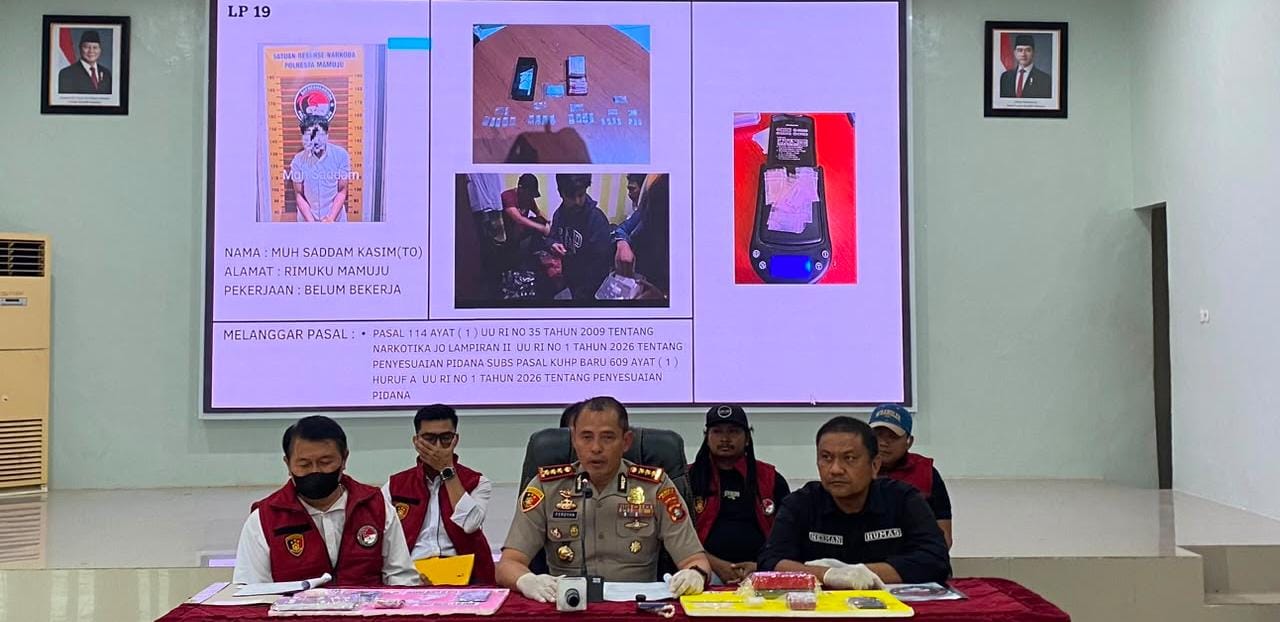 Dua TKP Digerebek, Polresta Mamuju Amankan Setengah Ons Sabu dan Tiga Tersangka