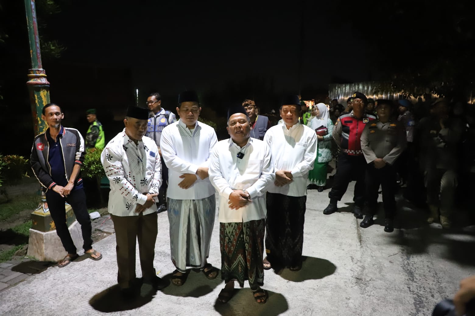 Wujudkan Jombang Ramah dan Kondusif, Tim Gabungan Edukasi Ketertiban Lewat Aksi Simpatik Jelang Muktamar ke-35 NU