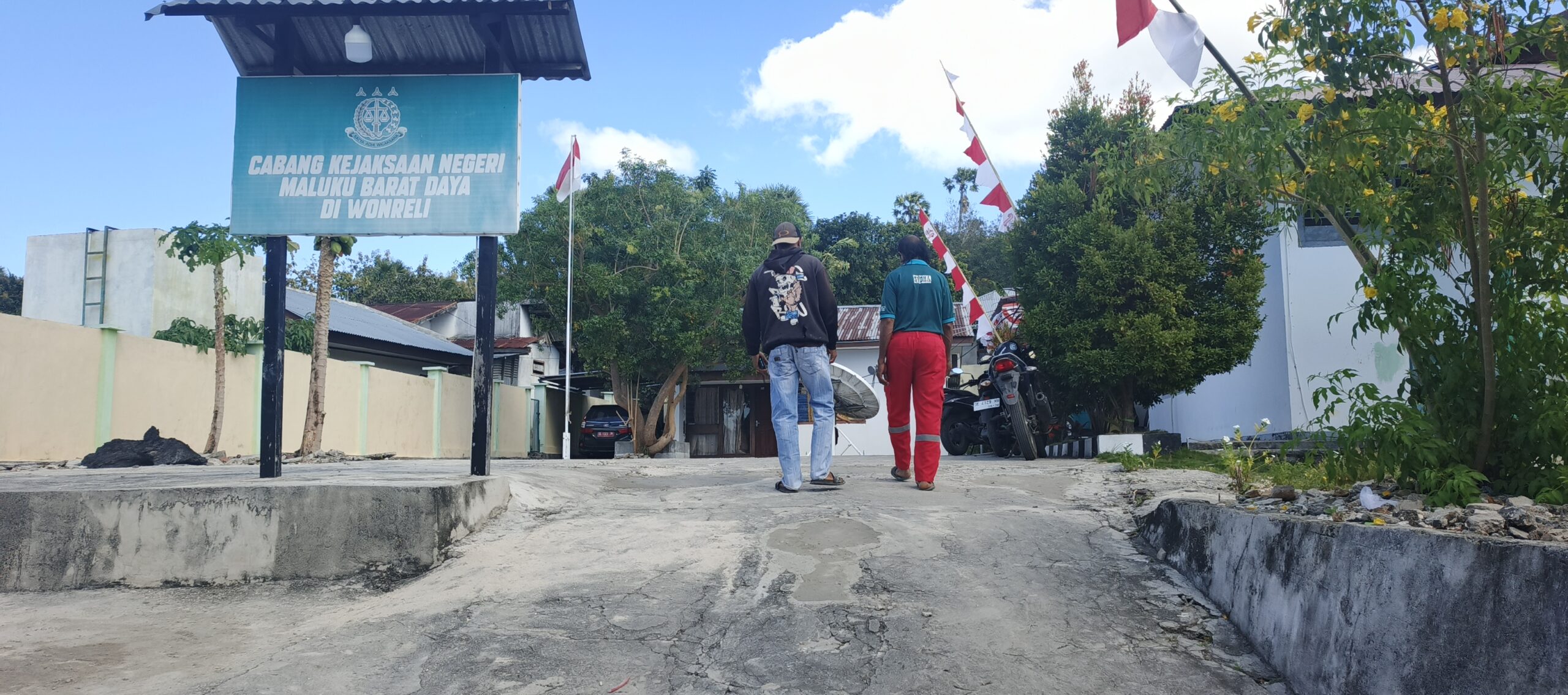 Warga Desa Arwala Datangi Cabjari Wonrely, Tuntut Kejelasan Dugaan Kasus DD & ADD