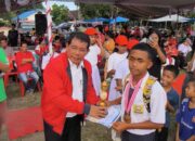 Calon Bupati Toba Keren 2029 Ir.Pidel Hutahaean MM,Memberikan Hadiah Kepada Pemenang Turnamen Cup Pidel II Tahun 2026 Ditanah Lapang Tangsi Laguboti