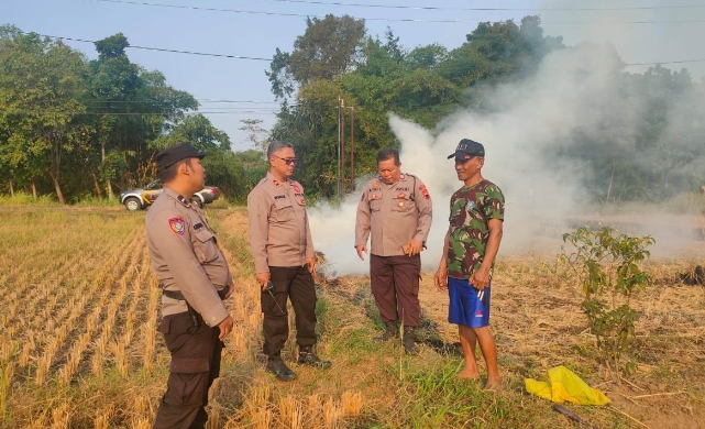 Musim Kemarau Mengancam, Polsek Lebaksiu Bergerak Cegah Kebakaran Lahan Tebu di Tegal