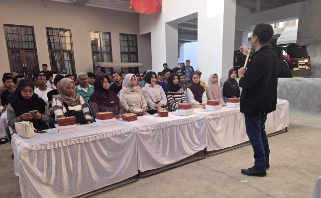 Jalan Kabupaten di Dukuhwaru Rusak Parah, Warga Menjerit: DPRD Tegal Soroti Akses Vital yang Kian Membahayakan