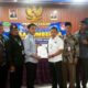 Pendukung  SINYO Membludak Kawal Pendaptaran Ke Balai Desa Sumbereja Kecamatan Pebayuran Kabupaten bekasi