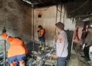 Diduga Korsleting Pompa Air, Satu Unit Rumah di Tanjung Raja Ogan Ilir Hangus Terbakar