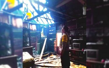 Dikira Suara Kucing, Lantai Atas Rumah Warga Tanjung Raja Ogan Ilir Hangus Dilalap Api