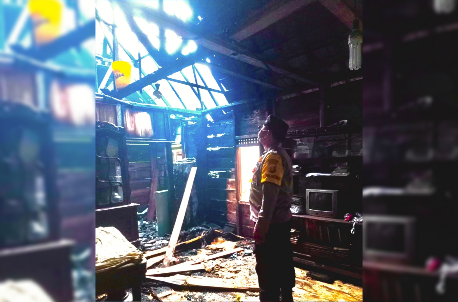 Dikira Suara Kucing, Lantai Atas Rumah Warga Tanjung Raja Ogan Ilir Hangus Dilalap Api